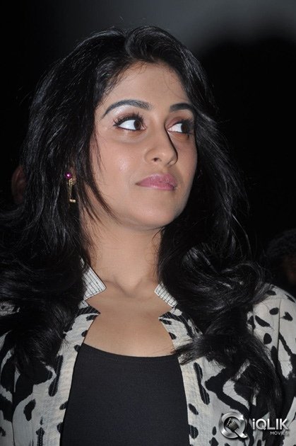 Pilla-Nuvvu-Leni-Jeevitham-Movie-Team-Visits-Viswanath-Theatre